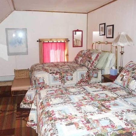 The Twin Lakes Inn المظهر الخارجي الصورة