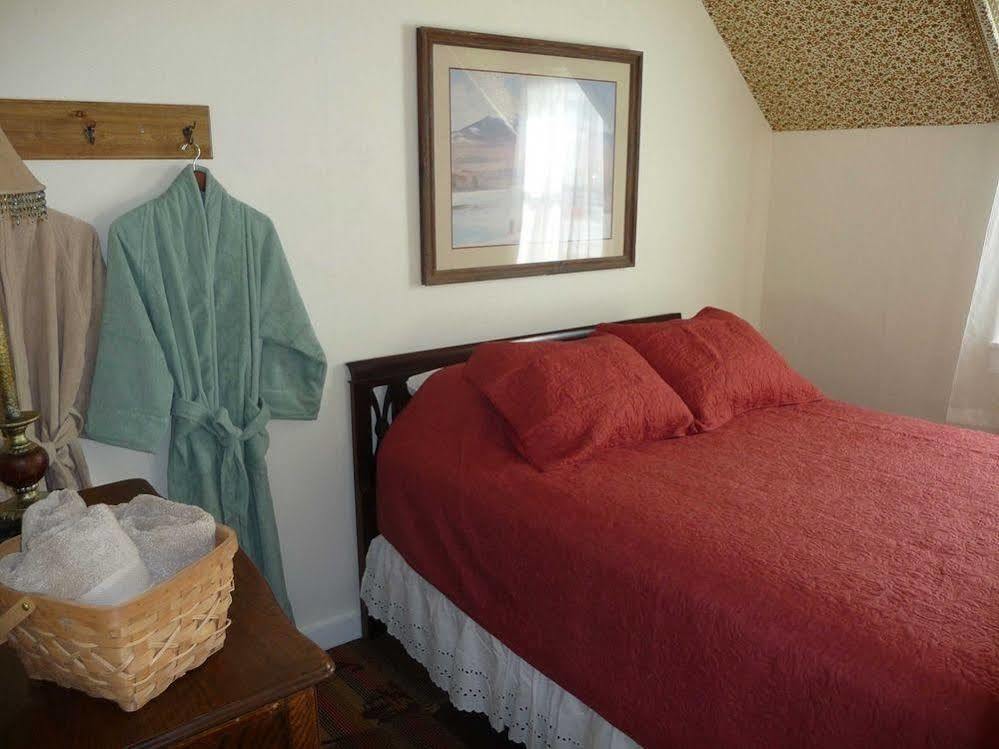 The Twin Lakes Inn المظهر الخارجي الصورة